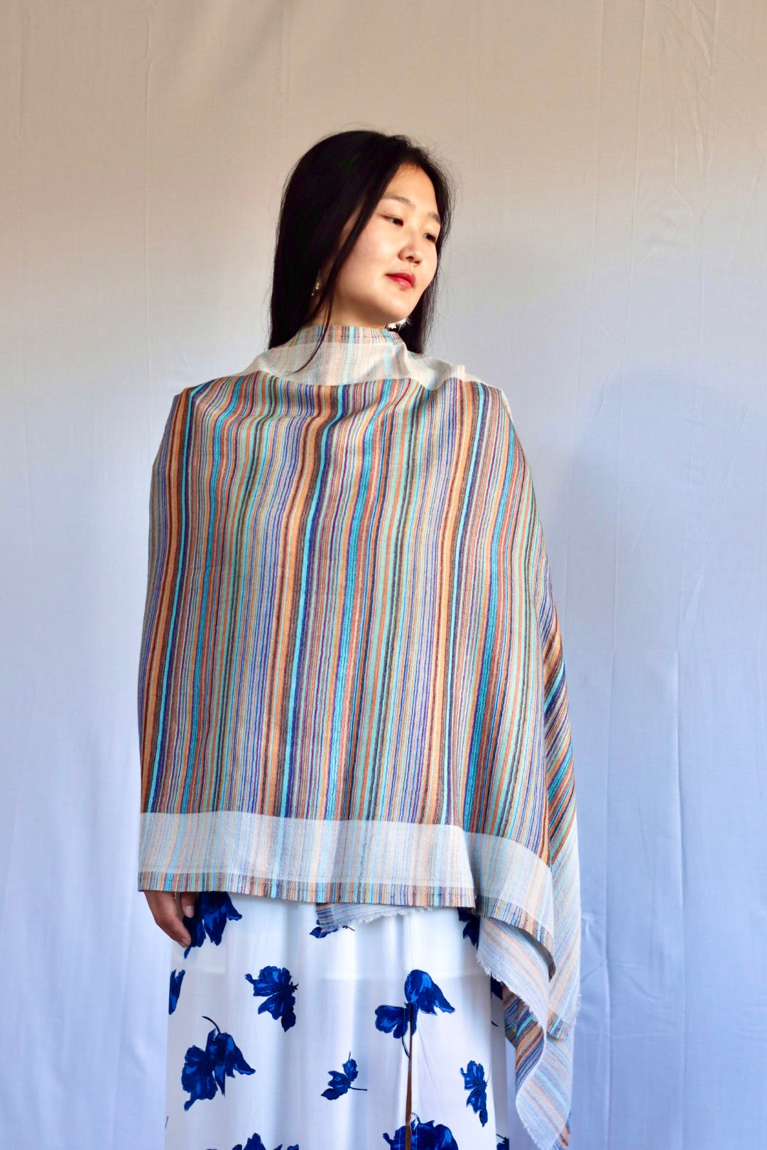 Handmade 100% Ring Cashmere Scarf Handmade in Nepal Pashmina Shawl Light Soft and Warm Fair-trade from Nepali Artist Clearance Holiday Special Christmas Gift Reversible Pink Red Green Blue Purple