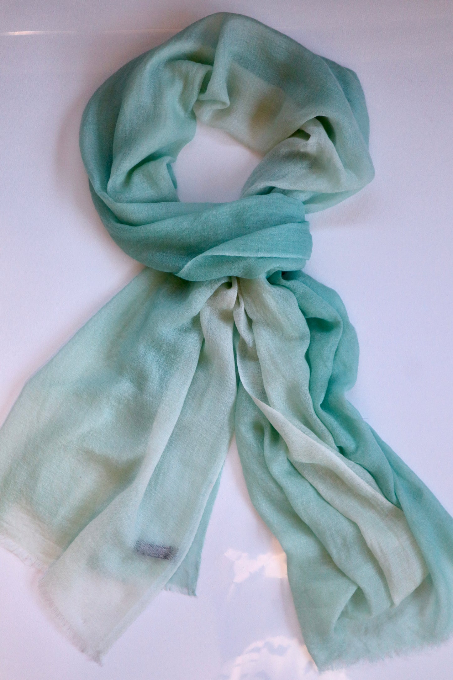 Handmade 100% Ring Cashmere Scarf Luxury Pashmina Handmade in Kashmir Light Soft and Warm Fair-trade from Nepali Artist Clearance Holiday Special Christmas Gift Thin Light Turquoise Blue/Green