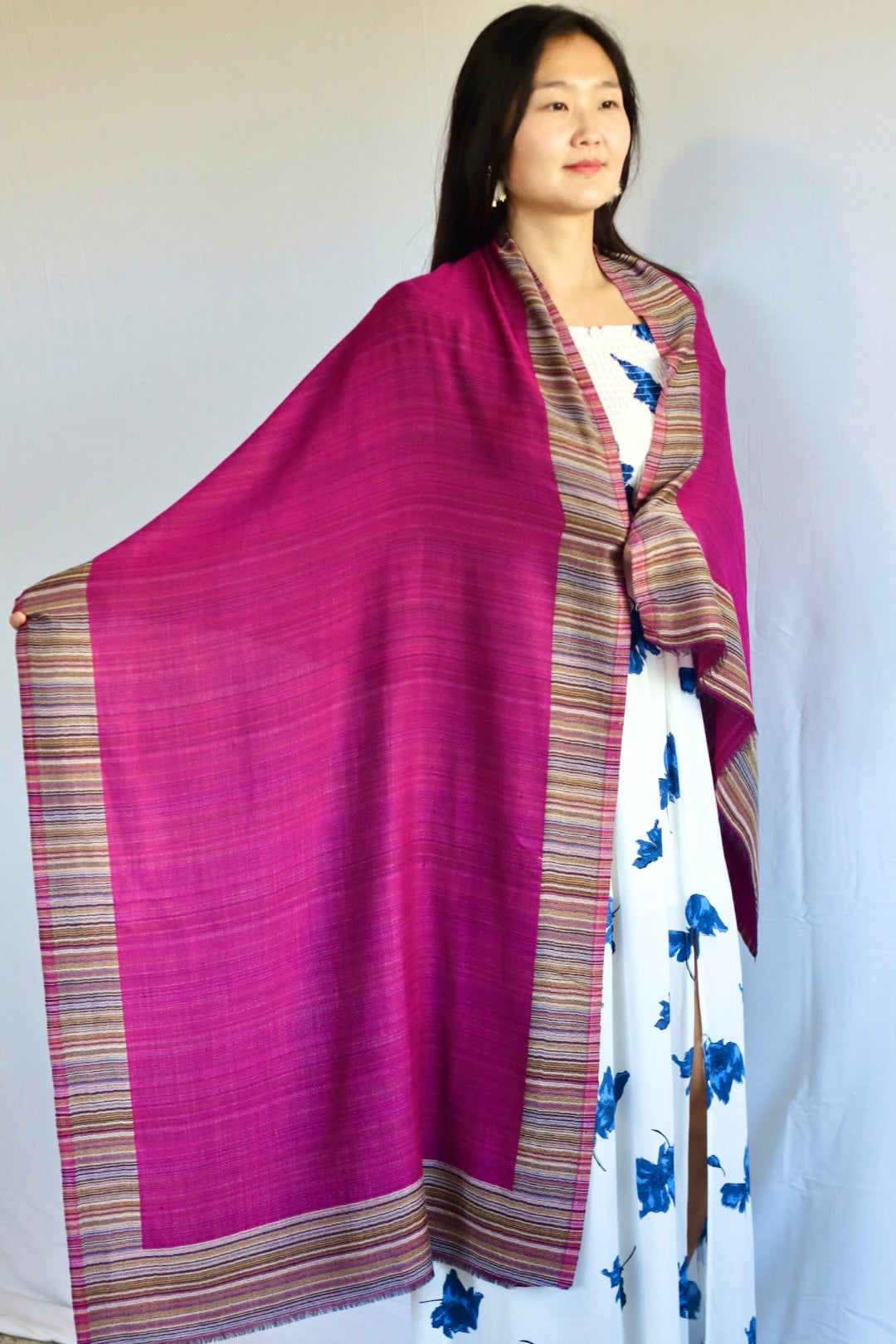 Handmade 100% Ring Cashmere Scarf Handmade in Nepal Pashmina Shawl Light Soft and Warm Fair-trade from Nepali Artist Clearance Holiday Special Christmas Gift Reversible Pink Red Green Blue Purple
