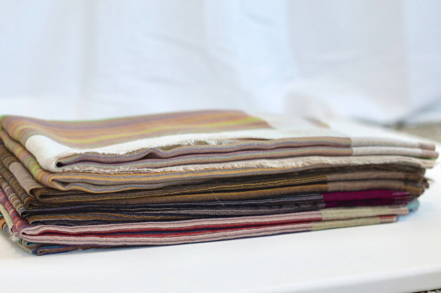 Handmade 100% Ring Cashmere Scarf Handmade in Nepal Pashmina Shawl Light Soft and Warm Fair-trade from Nepali Artist Clearance Holiday Special Christmas Gift Reversible Pink Red Green Blue Purple