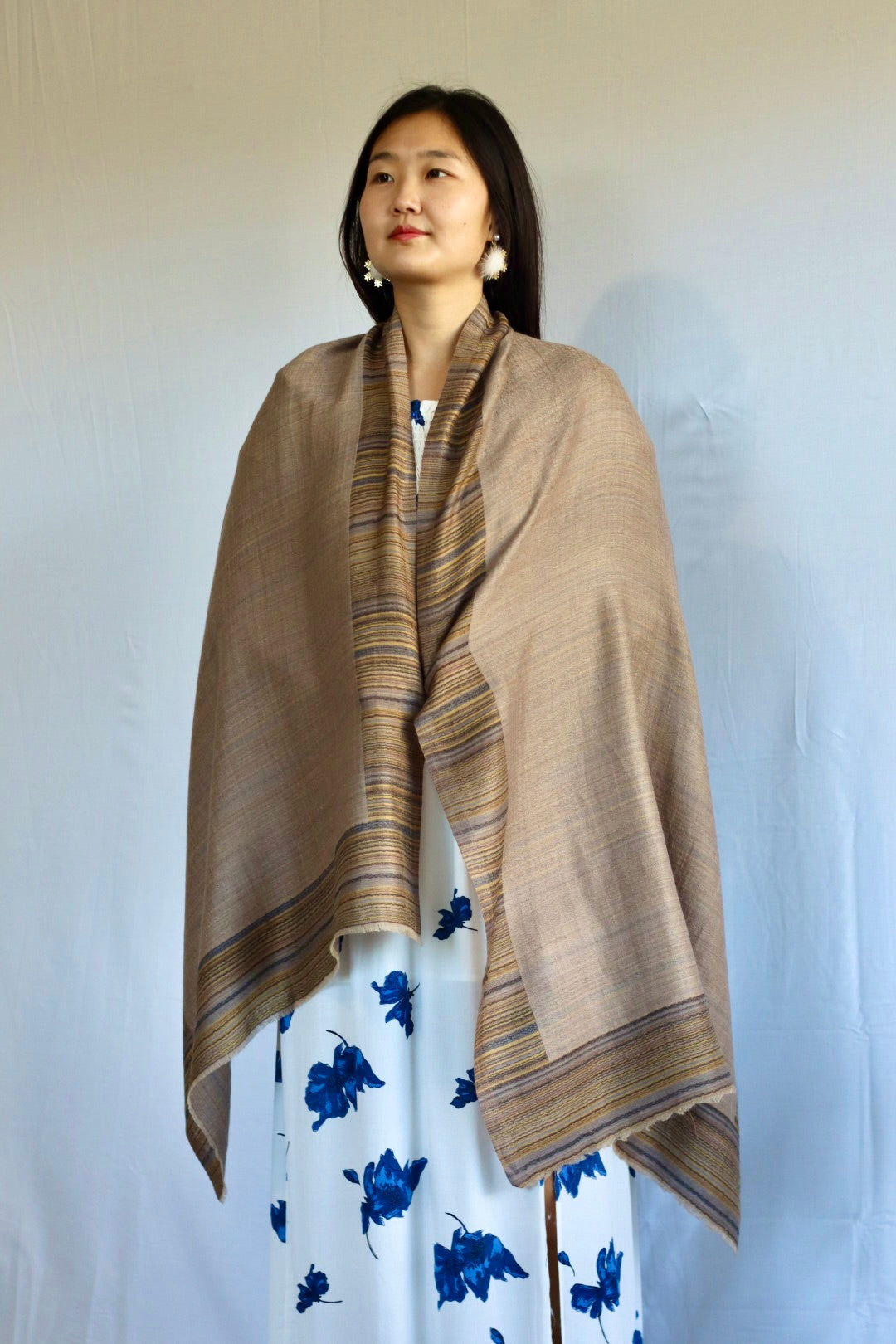 Handmade 100% Ring Cashmere Scarf Handmade in Nepal Pashmina Shawl Light Soft and Warm Fair-trade from Nepali Artist Clearance Holiday Special Christmas Gift Reversible Pink Red Green Blue Purple