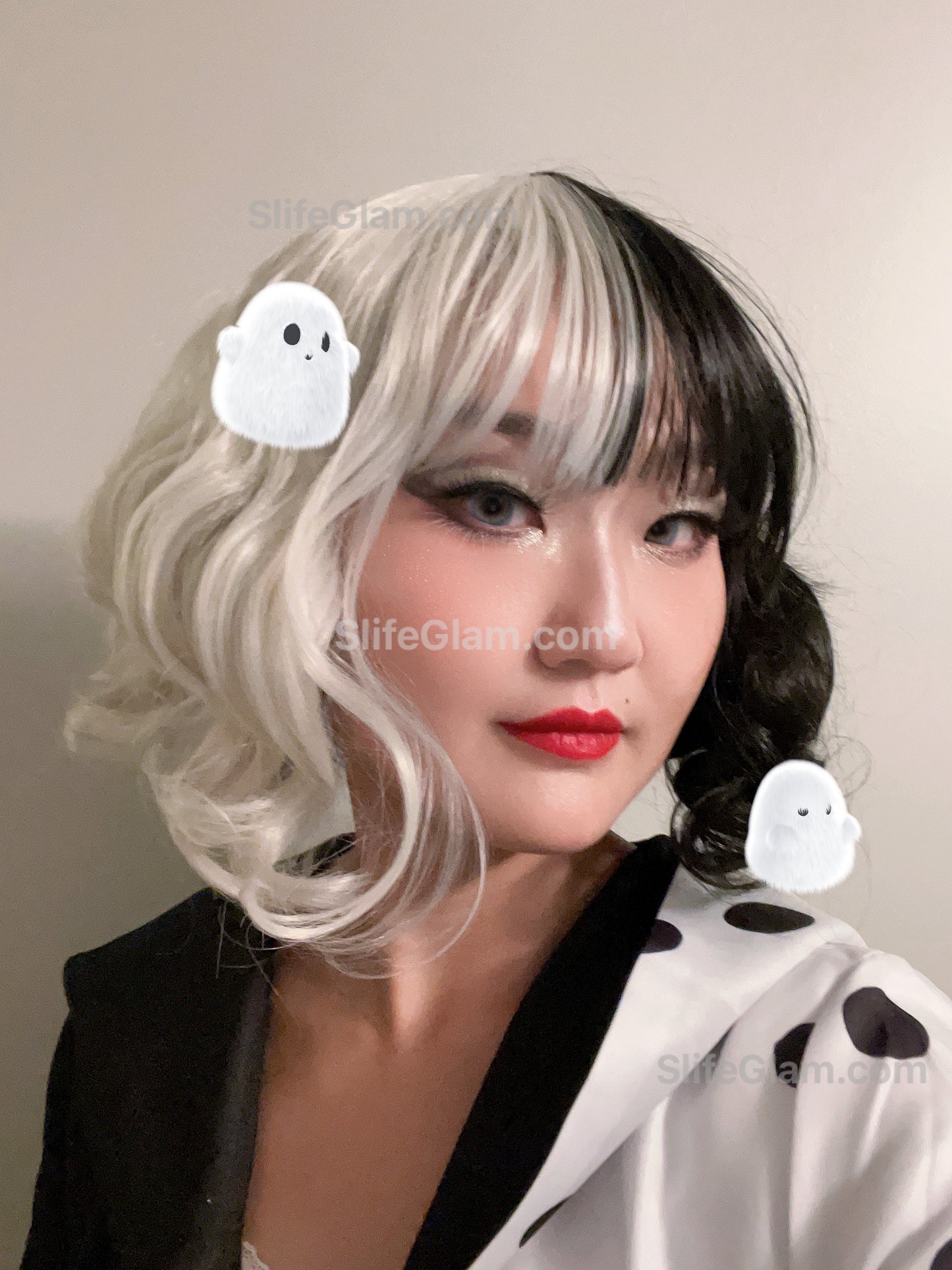 Cruella de Vil Wig Black and White Wig 2 Tone Short Bob Wig Halloween Costume Wig