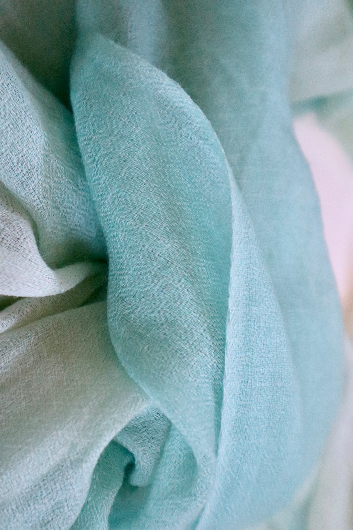 Handmade 100% Ring Cashmere Scarf Luxury Pashmina Handmade in Kashmir Light Soft and Warm Fair-trade from Nepali Artist Clearance Holiday Special Christmas Gift Thin Light Turquoise Blue/Green