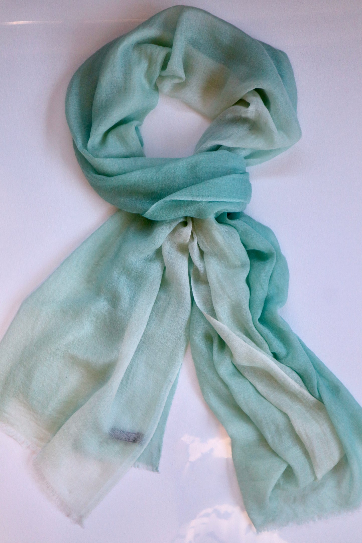 Handmade 100% Ring Cashmere Scarf Luxury Pashmina Handmade in Kashmir Light Soft and Warm Fair-trade from Nepali Artist Clearance Holiday Special Christmas Gift Thin Light Turquoise Blue/Green