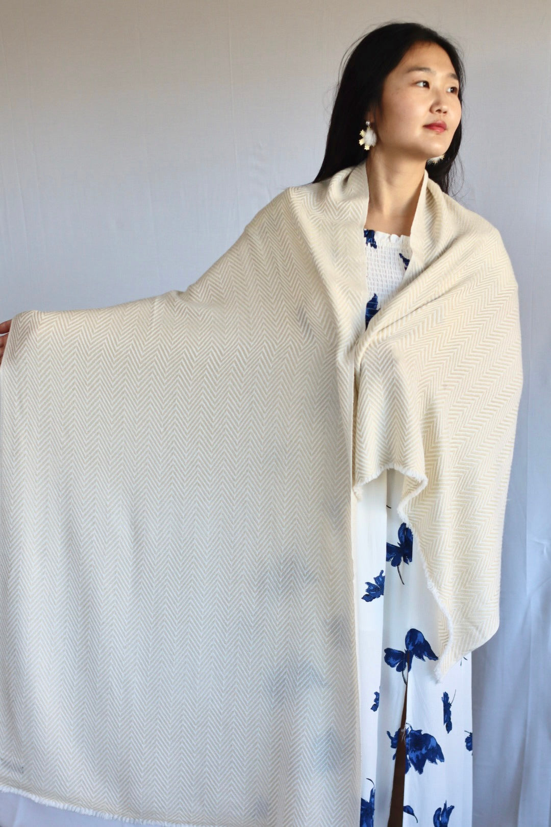 Handmade 100% Cashmere Scarf Black-Friday Special Price! Handmade in Nepal Thick Soft and Warm Fair-trade from Nepali Artist Clearance