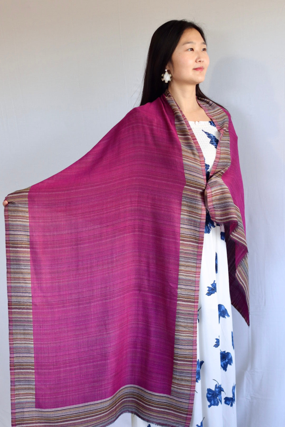 Handmade 100% Ring Cashmere Scarf Handmade in Nepal Pashmina Shawl Light Soft and Warm Fair-trade from Nepali Artist Clearance Holiday Special Christmas Gift Reversible Pink Red Green Blue Purple
