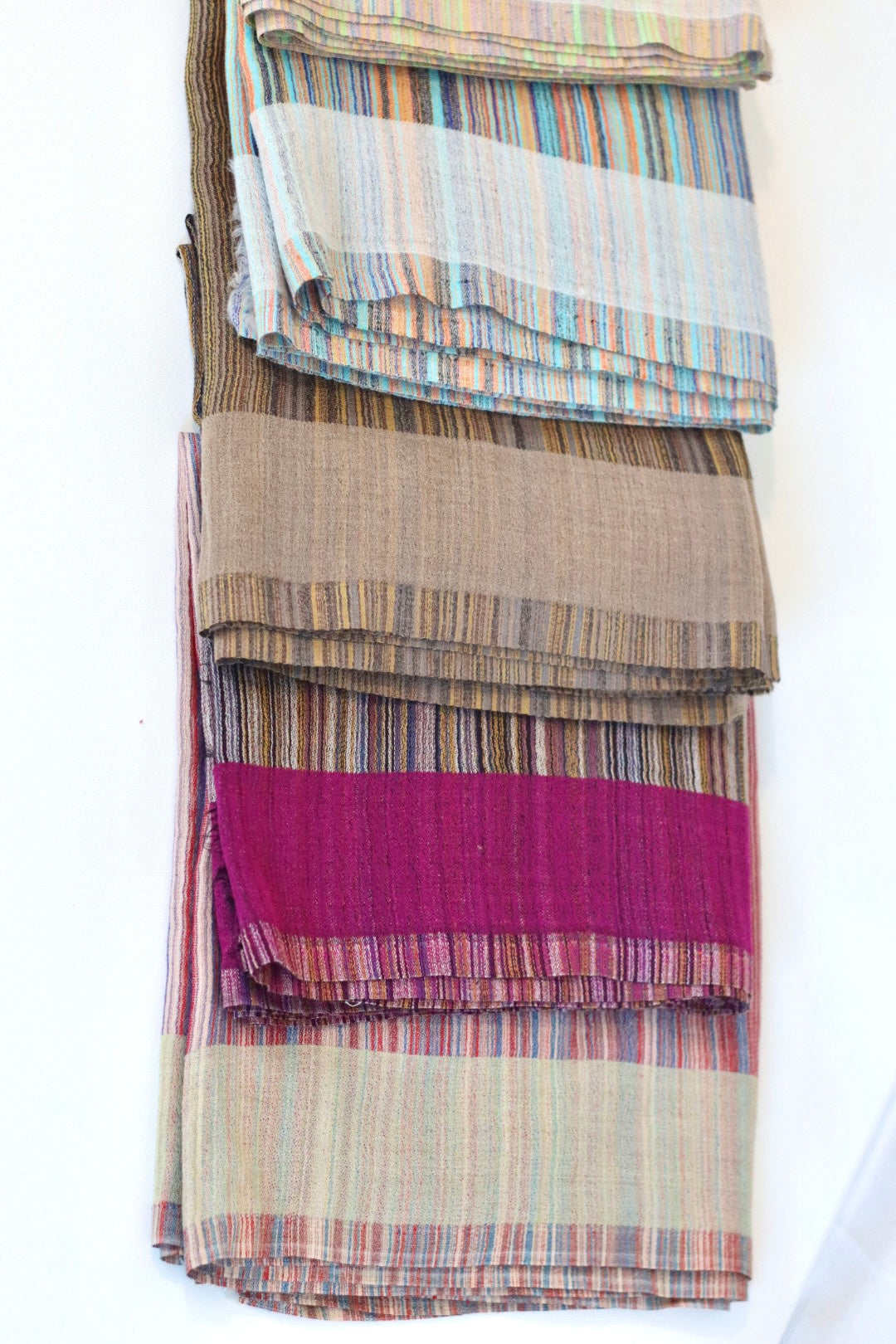 Handmade 100% Ring Cashmere Scarf Handmade in Nepal Pashmina Shawl Light Soft and Warm Fair-trade from Nepali Artist Clearance Holiday Special Christmas Gift Reversible Pink Red Green Blue Purple