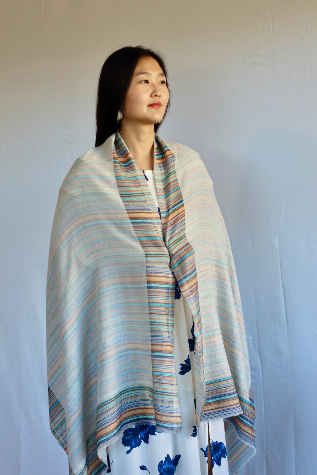 Handmade 100% Ring Cashmere Scarf Handmade in Nepal Pashmina Shawl Light Soft and Warm Fair-trade from Nepali Artist Clearance Holiday Special Christmas Gift Reversible Pink Red Green Blue Purple