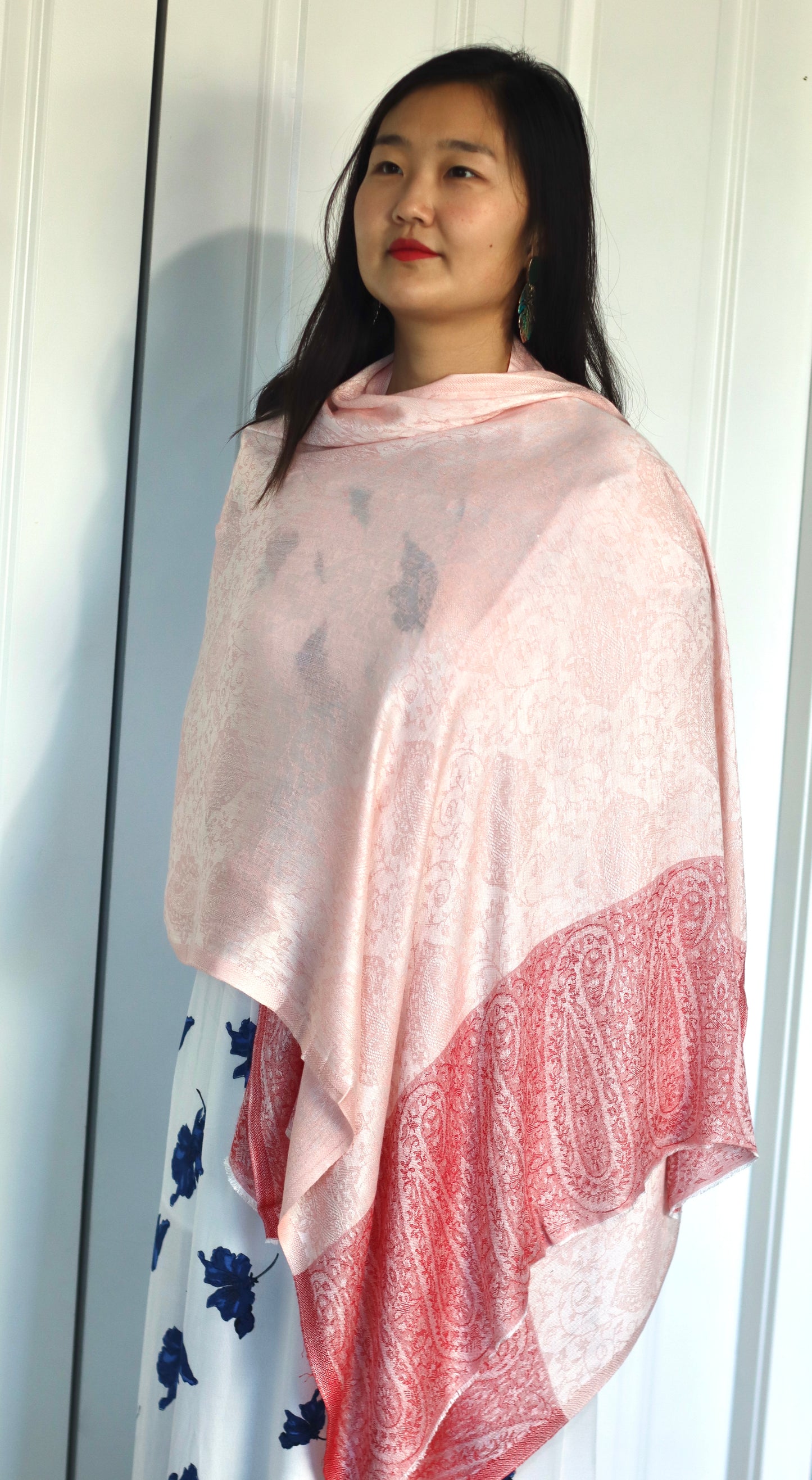 Handmade 30%Silk 70% Ring Cashmere Scarf Luxury Pashmina Handmade in Kashmir Ring Cashmere Light Soft and Warm Fair-trade from Nepali Artist Clearance Holiday Special Christmas Gift  Shiny Cooling