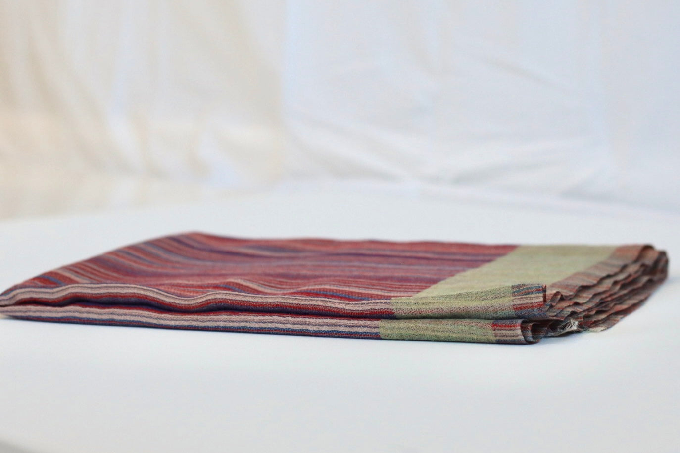 Handmade 100% Ring Cashmere Scarf Handmade in Nepal Pashmina Shawl Light Soft and Warm Fair-trade from Nepali Artist Clearance Holiday Special Christmas Gift Reversible Pink Red Green Blue Purple