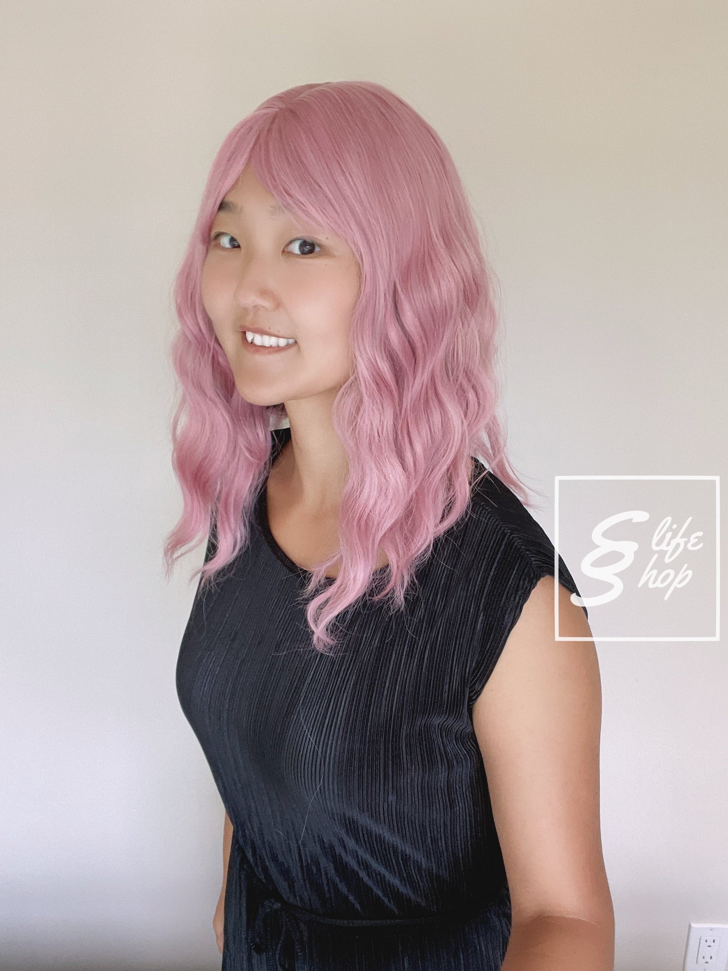 Beautiful Realistic Mid Length Short Wavy Pink Wig Natural Cute