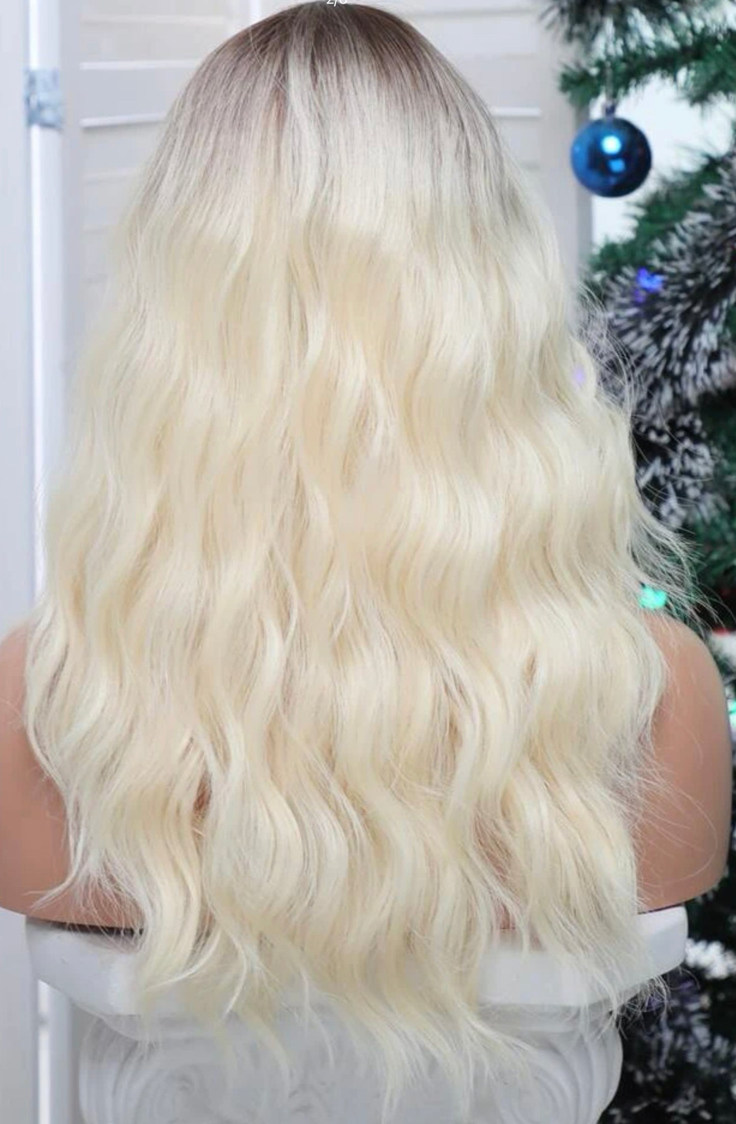 Beautiful Blonde Long Wavy Wig Mid Part Platinum Blonde